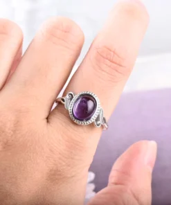 Anello in argento con ametista