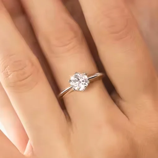 Anello solitario in argento Léna