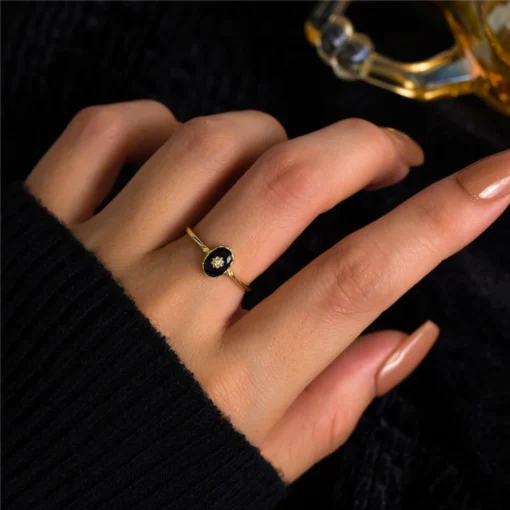 Anello con pietra nera Juliette