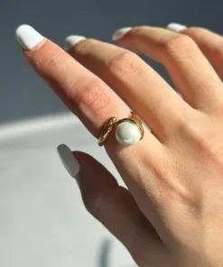 Anello moderno con perla Maïa