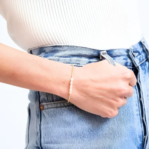 Bracciale con perle piatte Nessa