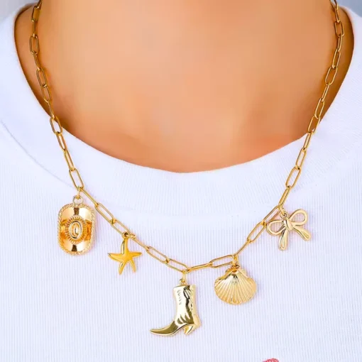 Collana con ciondolo oro donna elegante e raffinata gioiello senza tempo