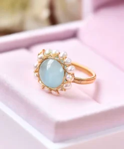 Alternative view of Anello vintage con acquamarina