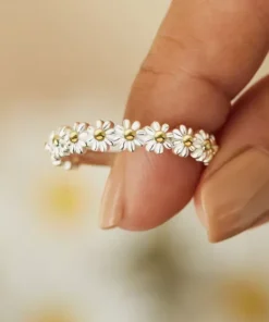 Alternative view of Anello originale in argento da donna Isabelle