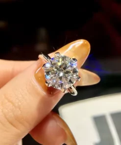 Alternative view of Anello solitario in argento Léna