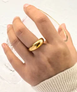 Alternative view of Anello chevalier oro Sana