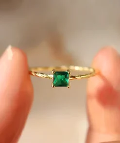 Alternative view of Anello in Oro con Smeraldo Eleganza Lusso e Raffinatezza Donna