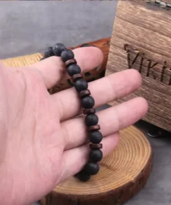 Alternative view of Bracciale in pietra lavica Maxime