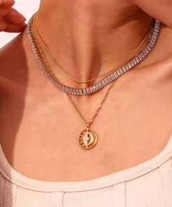 Alternative view of Collana sole e luna Romane