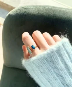Anello con pietra blu Élise
