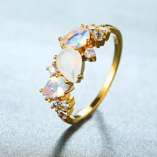 Anello in oro con pietra di luna - immagine 5