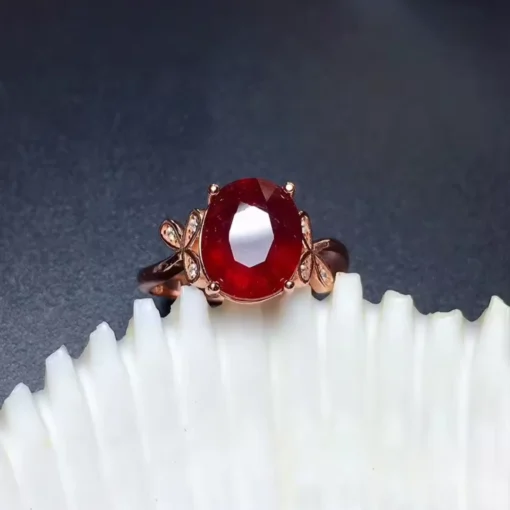 Anello antico con rubino Nina - immagine 5