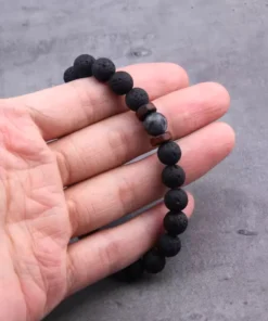 Bracciale in pietra lavica Maxime